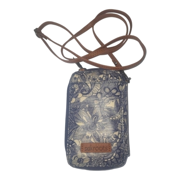 Sakroots Artist Circle Nature Smartphone Wallet Wristlet Crossbody - Picture 2 of 9